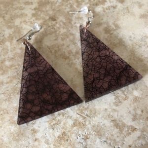 🧜🏼‍♀️🚨Unique Acrylic Triangle Earrings